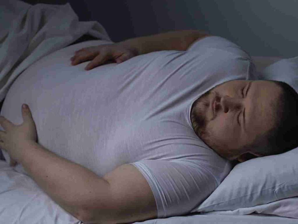 النوم بعد عملية التكميم