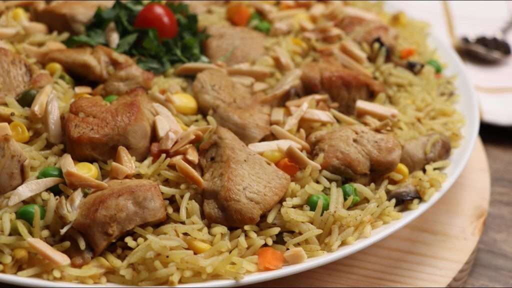 طريقة عمل أرز بالدجاج والخضروات